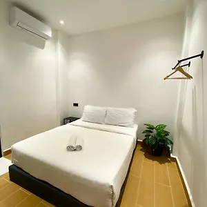 Guest house The 6n By Sky Hive, George Town